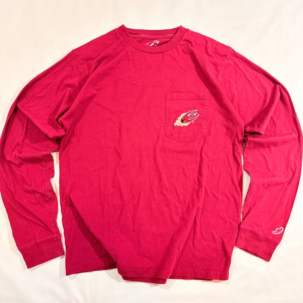 League Elon Phoenix Shirt Mens Medium Red Good Long Sleeve Pocket Tee Graphic